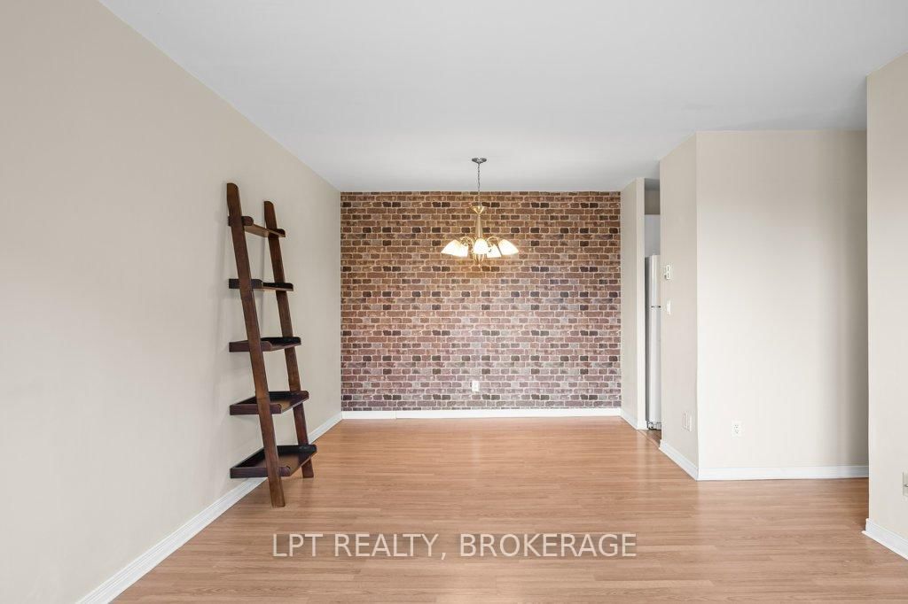 17 Eldon Hall Place • #303 • Kingston, ON photo 11