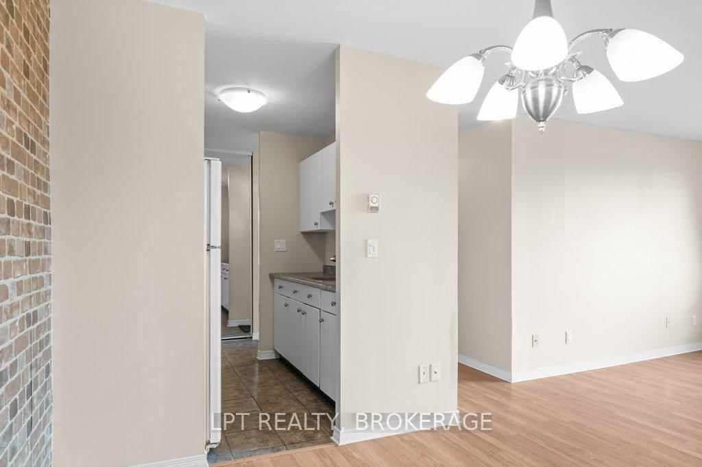 17 Eldon Hall Place • #303 • Kingston, ON photo 13