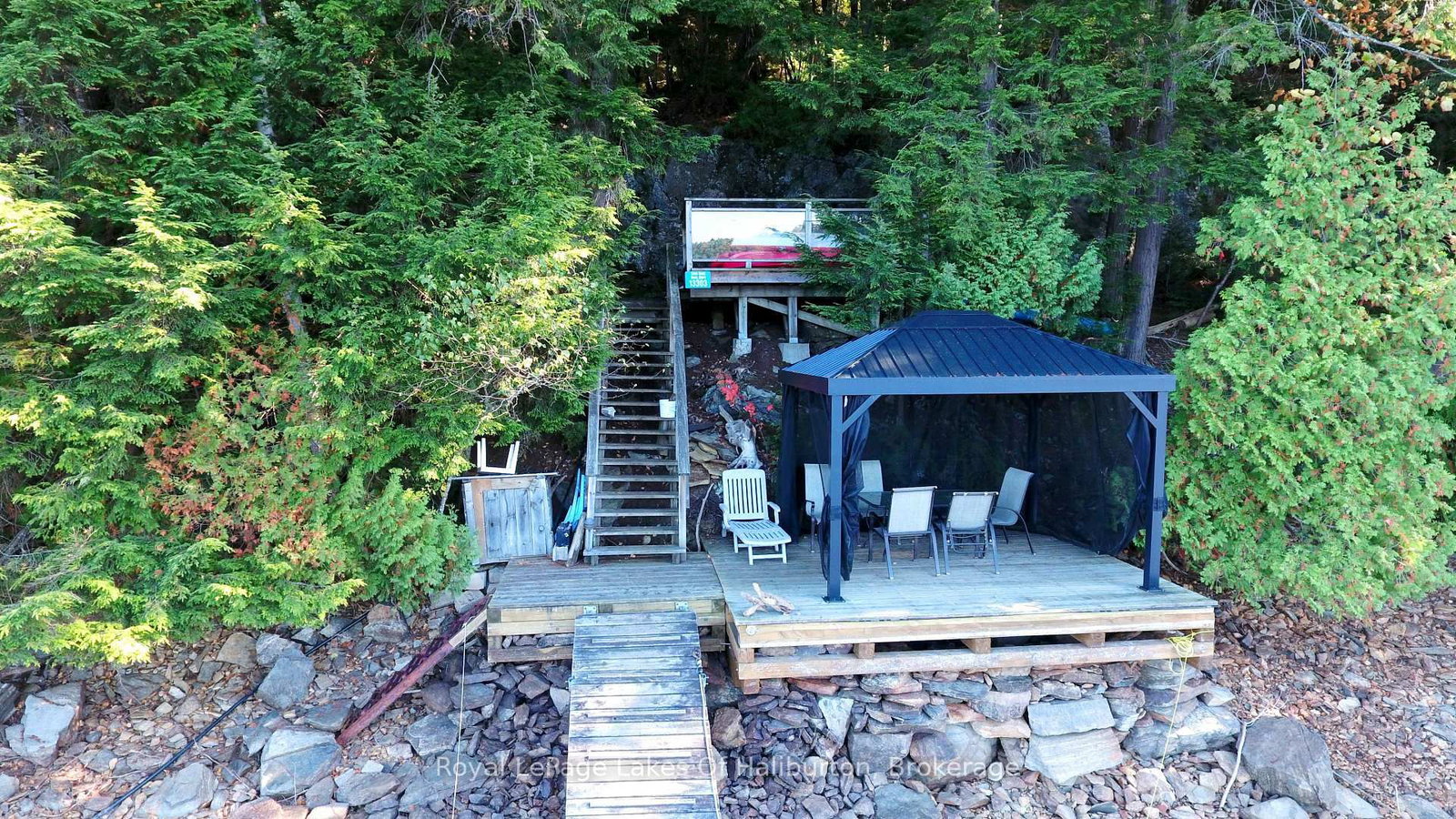13303 Little Hawk Lake - South Shore • Algonquin Highlands, ON photo 37