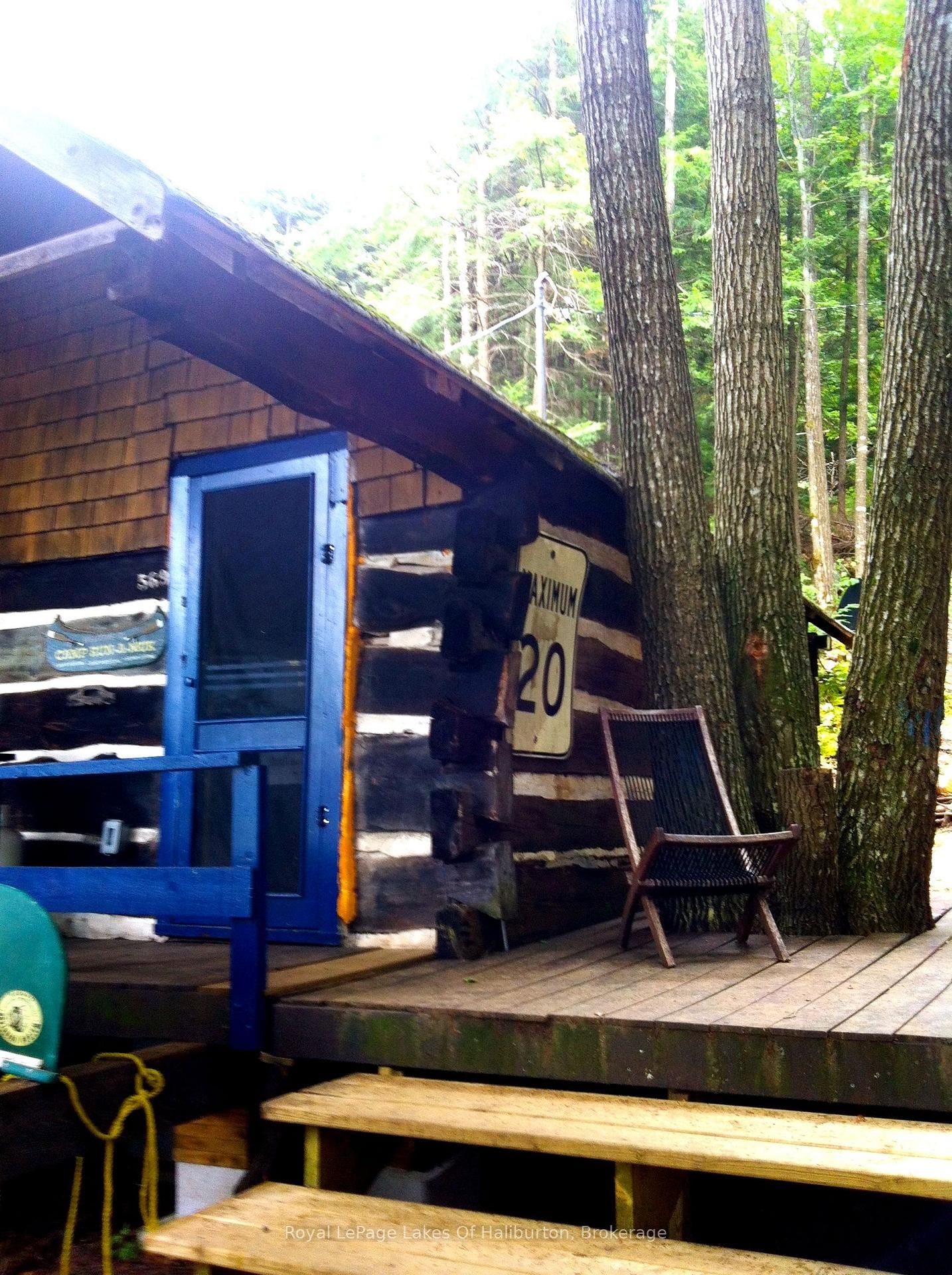 13303 Little Hawk Lake - South Shore • Algonquin Highlands, ON photo 40