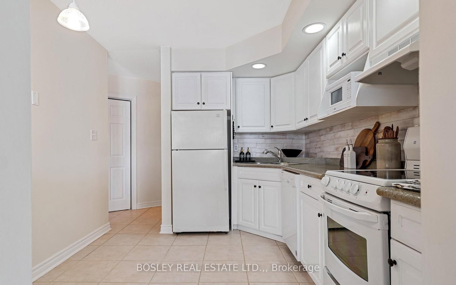 1061 Vansickle Road N, Unit 205A - Photo 7