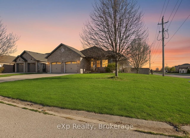 319 Gingrich Crescent