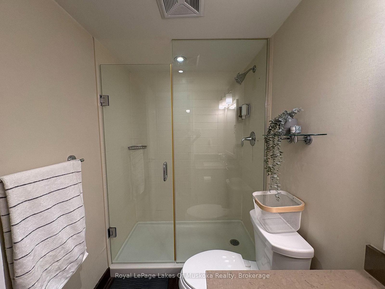 1235 Deerhurst Drive, Unit 53-108 - Photo 8