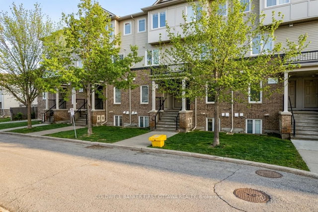 150 Urbancrest Private