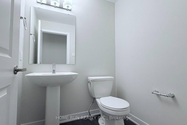 381 Les Emmerson Drive