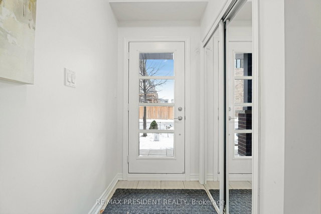6 Waterview Lane