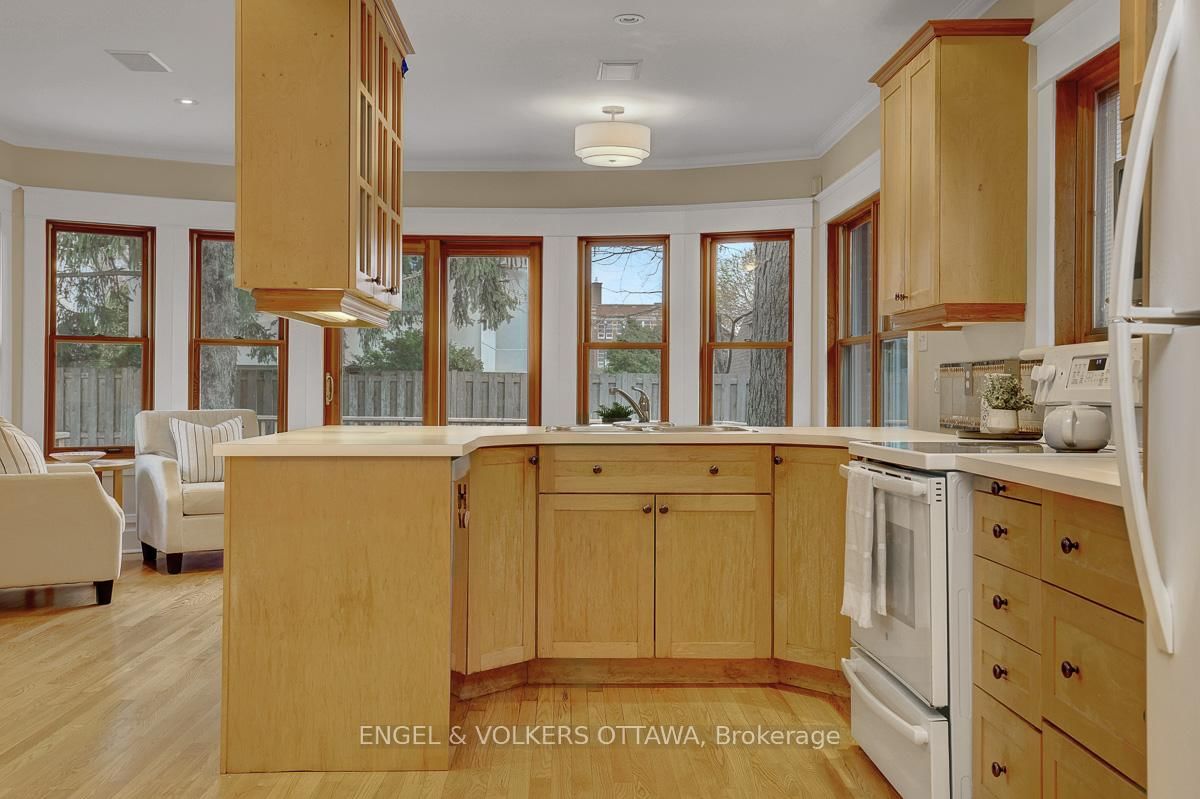 77 Helena Street - Photo 18