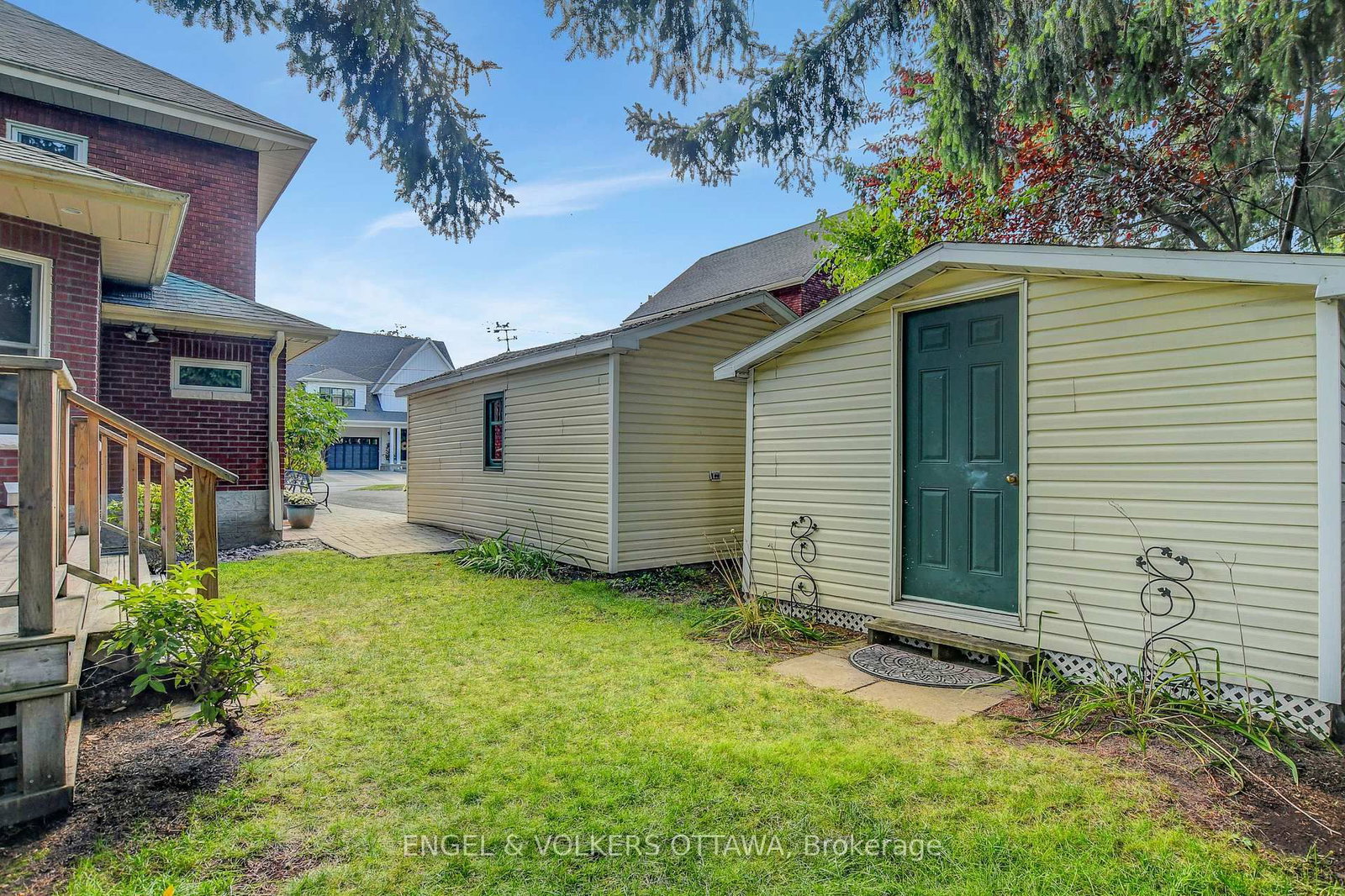 77 Helena Street - Photo 7