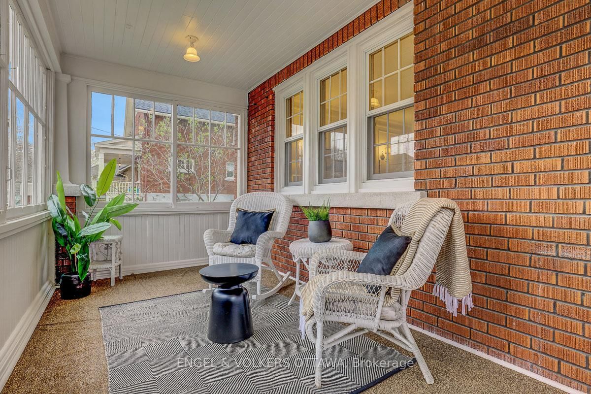 77 Helena Street - Photo 9