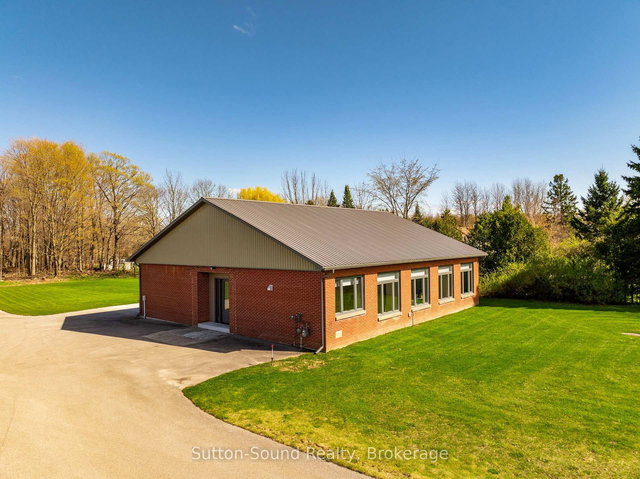 318837 Grey Rd 1 Road
