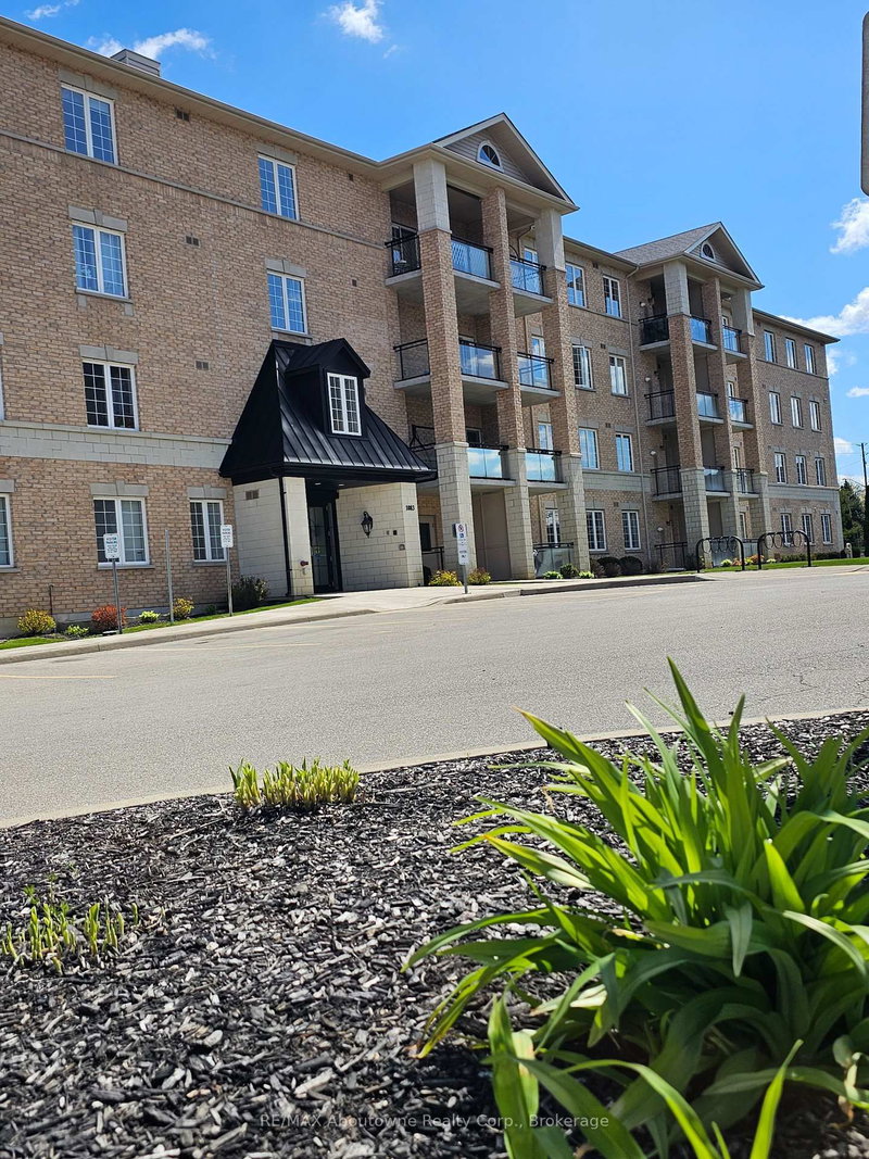home for lease on 310-1083 GORDON Street