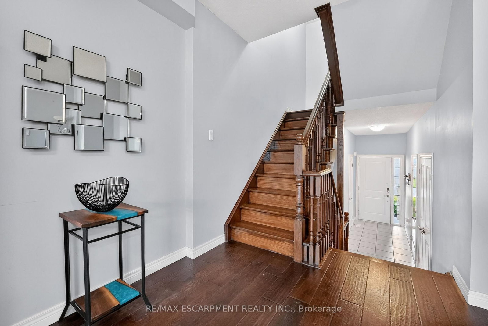 8 Lakelawn Road • #11 • Grimsby, ON photo 11