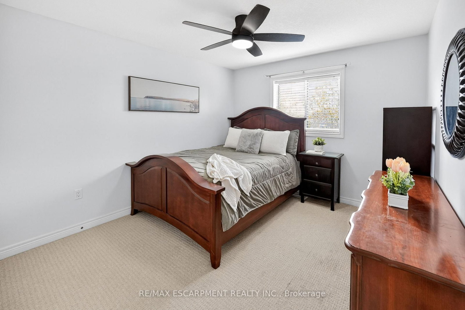 8 Lakelawn Road • #11 • Grimsby, ON photo 15