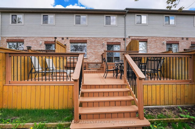 11 - 8 Lakelawn Road