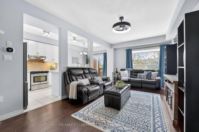 11 - 8 Lakelawn Road