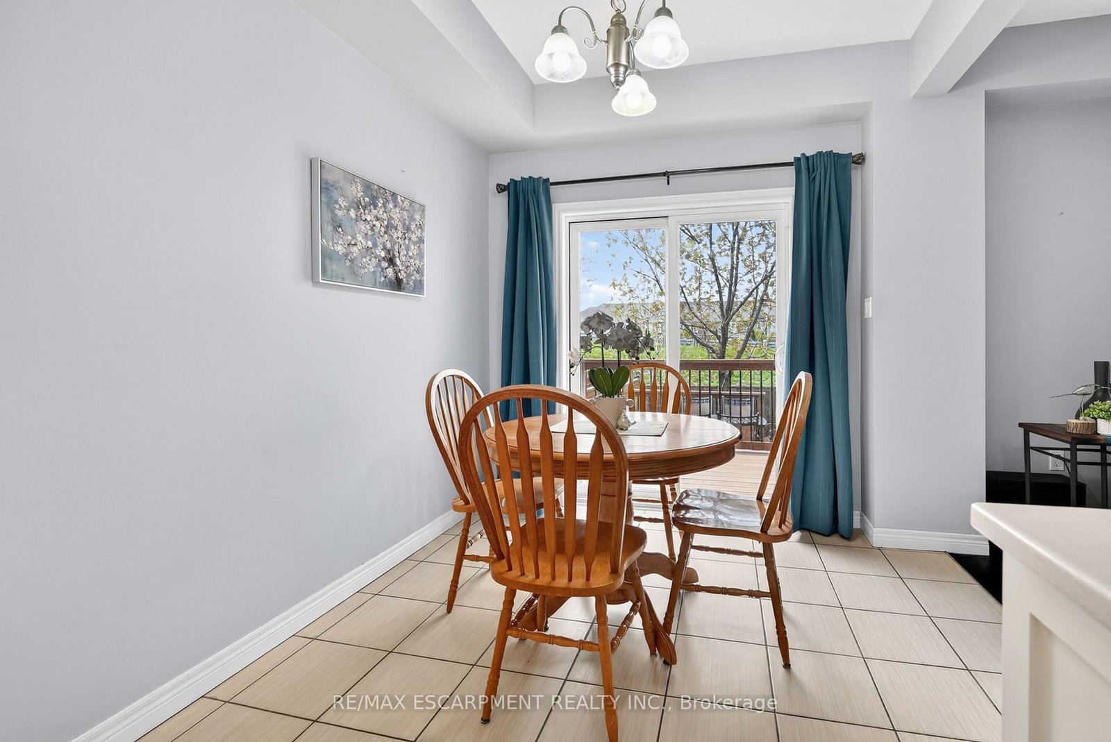 8 Lakelawn Road • #11 • Grimsby, ON photo 6