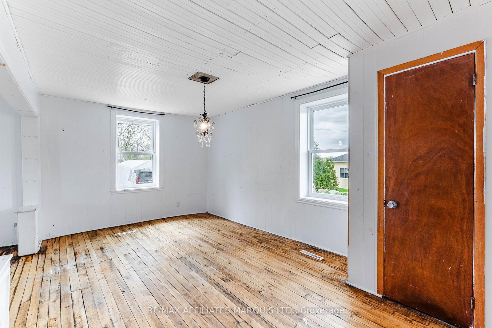 21910 Seguin Mill Street • North Glengarry, ON photo 11