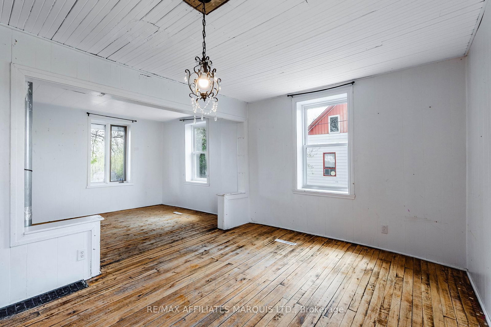 21910 Seguin Mill Street • North Glengarry, ON photo 12
