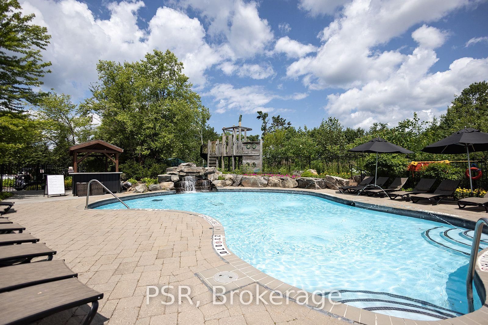 100 Carrick Trail • #607 • Gravenhurst, ON photo 35