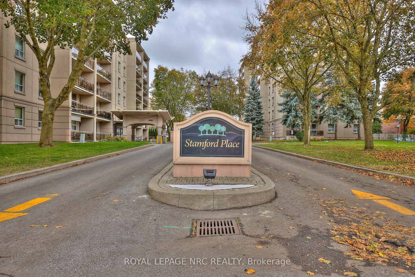6390 Huggins Street, Unit 101 - Photo 24