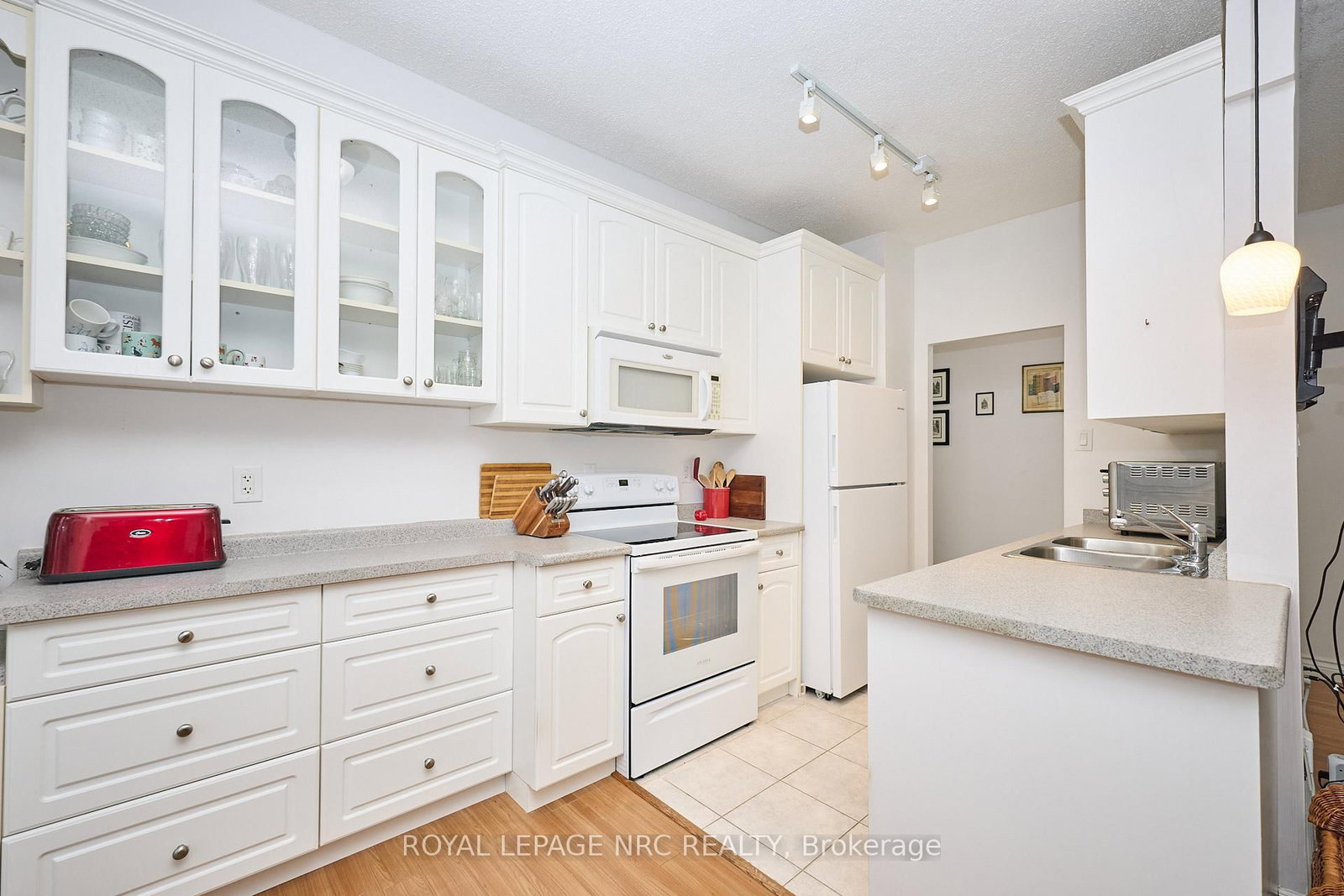 6390 Huggins Street, Unit 101 - Photo 3