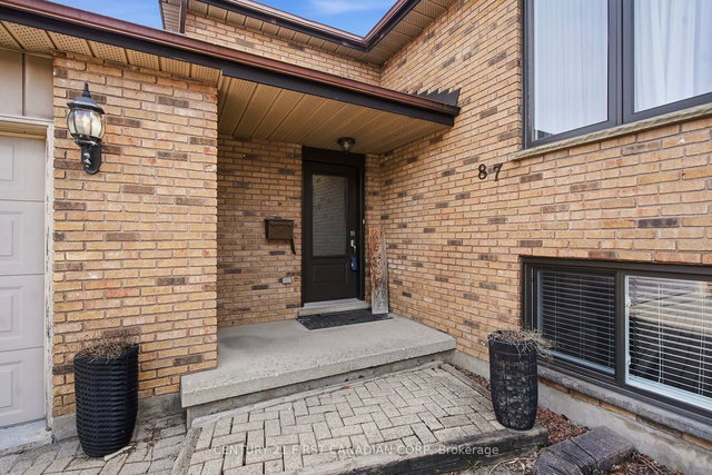 87 Grieve Place