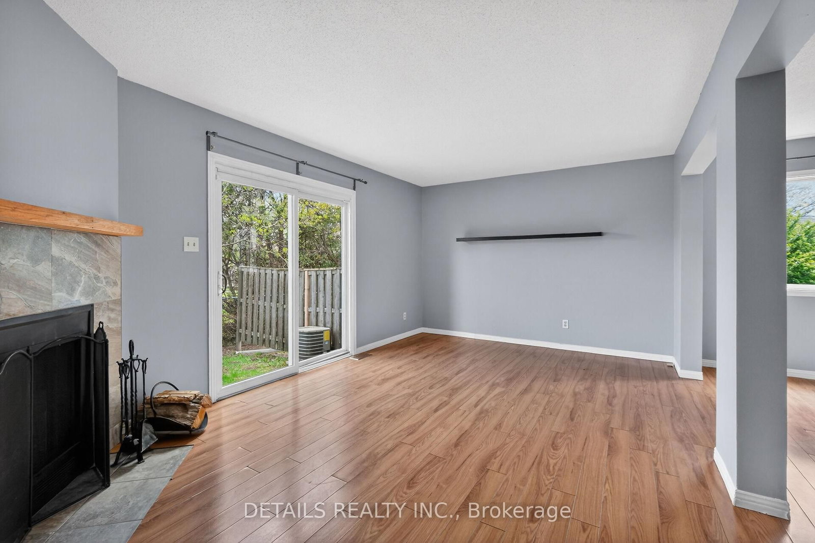 23 Clifford Private • #43 • Ottawa, ON photo 22