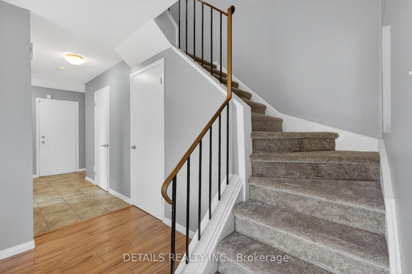 23 Clifford Private • #43 • Ottawa, ON photo 26