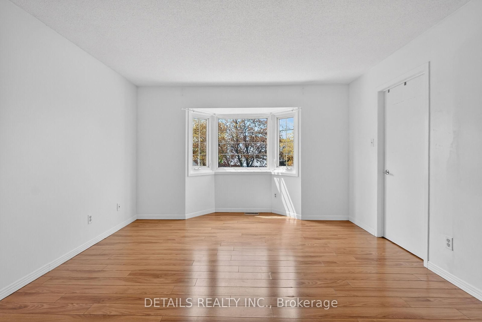 23 Clifford Private • #43 • Ottawa, ON photo 30