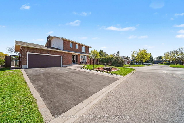 1 Elderwood Trail