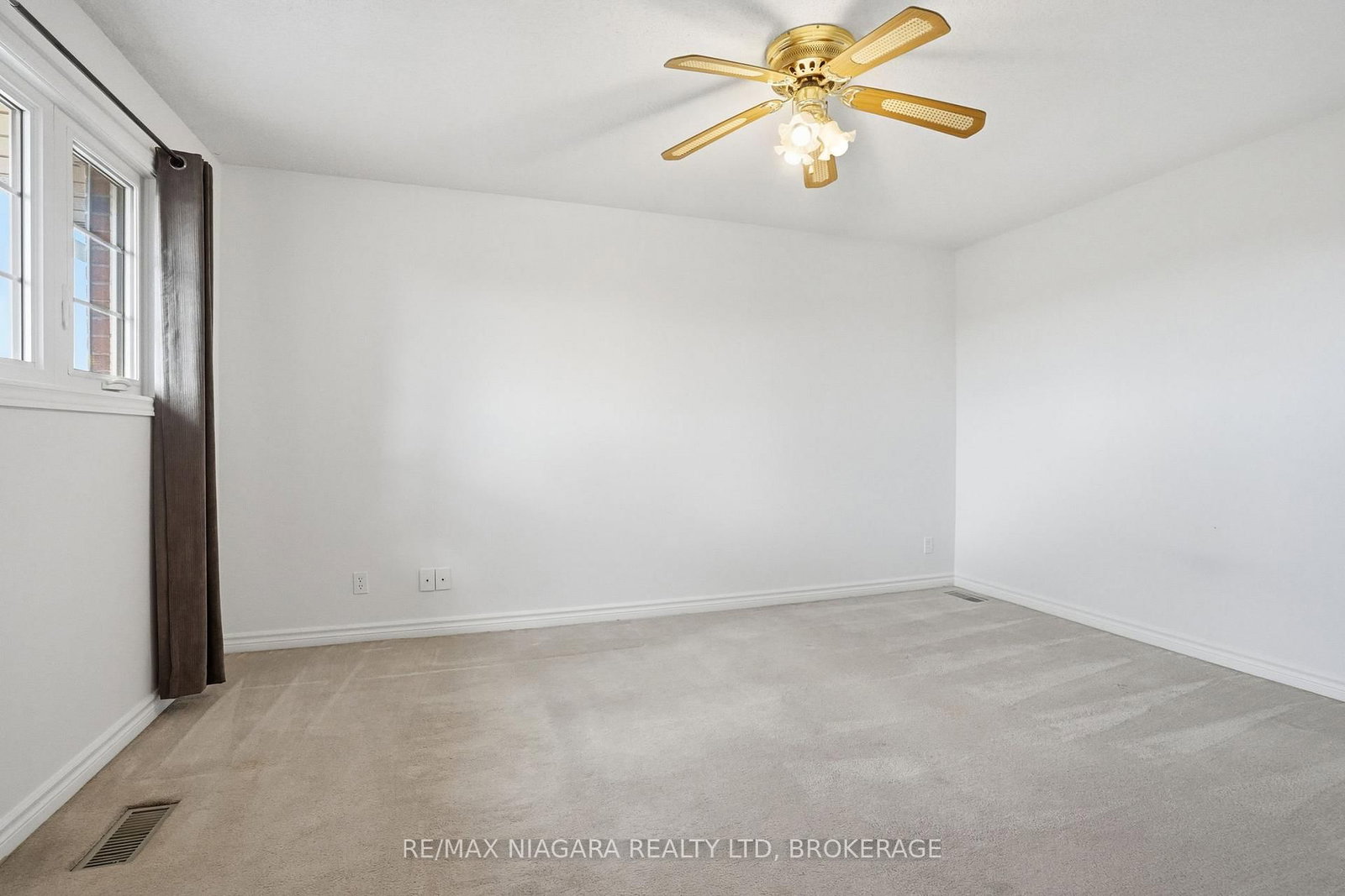 2720 Mewburn Road • #25 • Niagara Falls, ON photo 17
