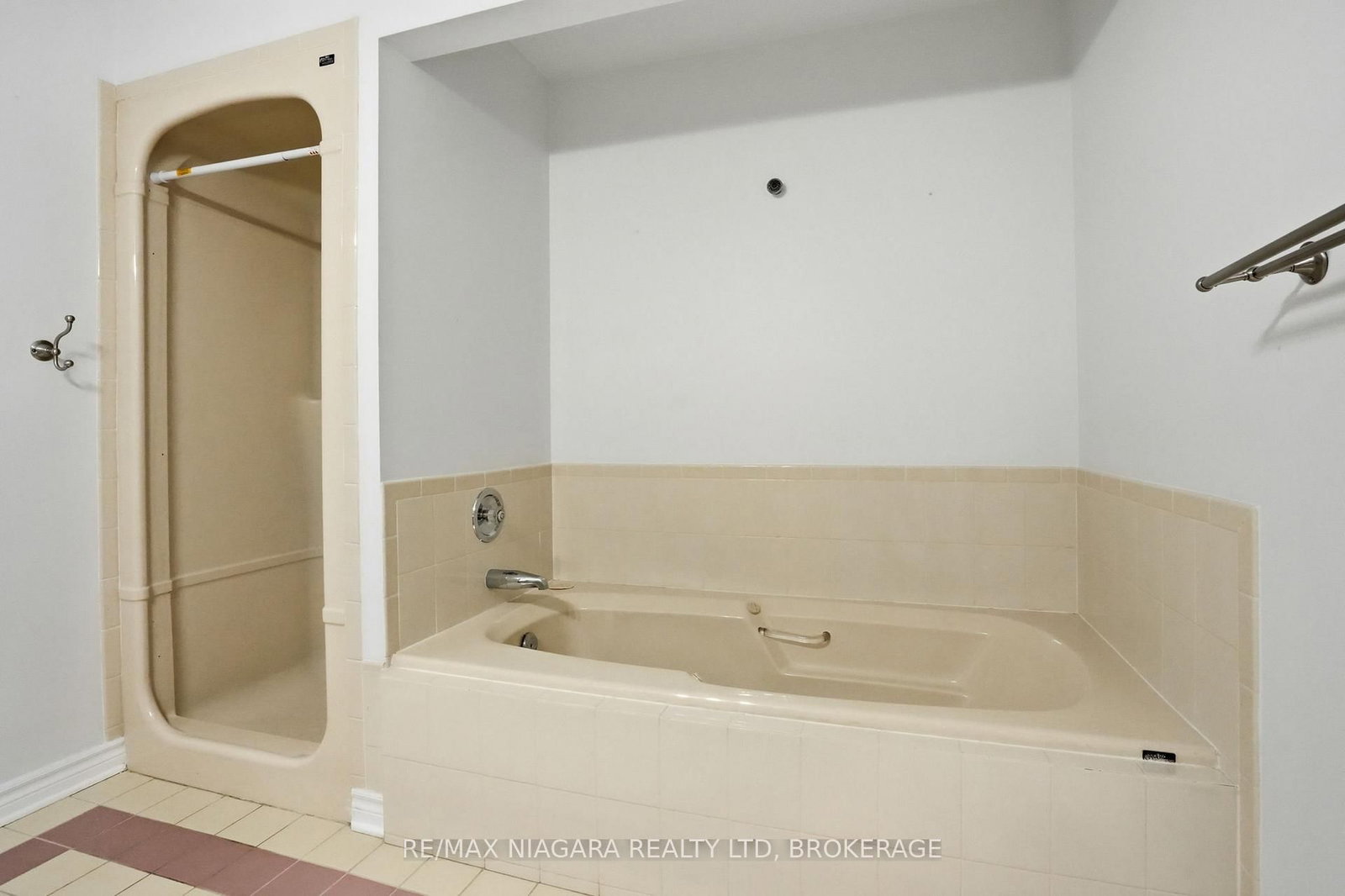 2720 Mewburn Road • #25 • Niagara Falls, ON photo 24