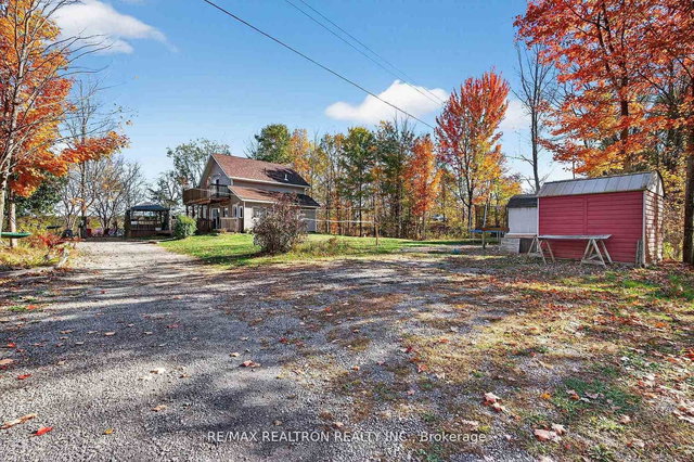1073 Freeman Lane