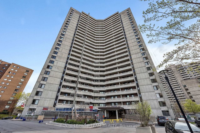 2309 - 1171 Ambleside Drive