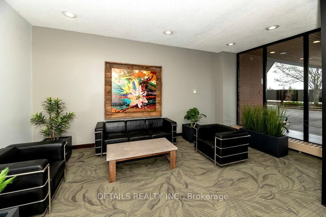 502 - 2951 Riverside Drive