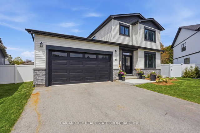 32 Helen Court