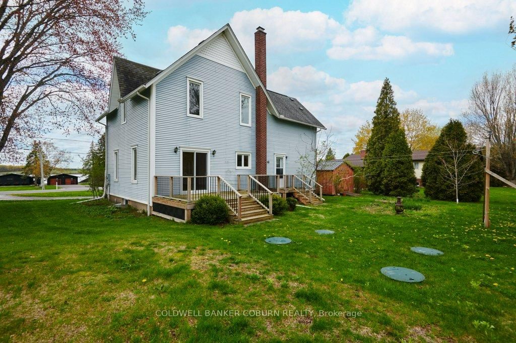 11719 Lakeshore Drive • South Dundas, ON photo 32