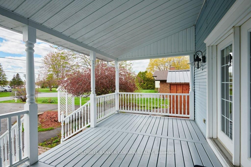 11719 Lakeshore Drive • South Dundas, ON photo 7