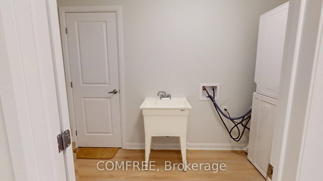 272 Elsie Macgill Walk