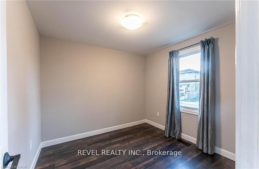 222 Kensington Avenue N • Hamilton, ON photo 26