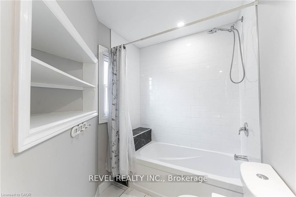 222 Kensington Avenue N • Hamilton, ON photo 27