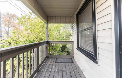 222 Kensington Avenue N • Hamilton, ON photo 4