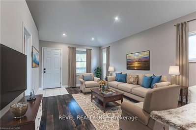 222 Kensington Avenue N • Hamilton, ON photo 7