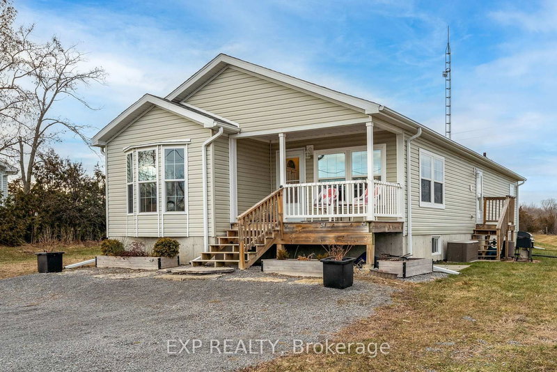 3589 County Road 8, Prince Edward County, Ontario