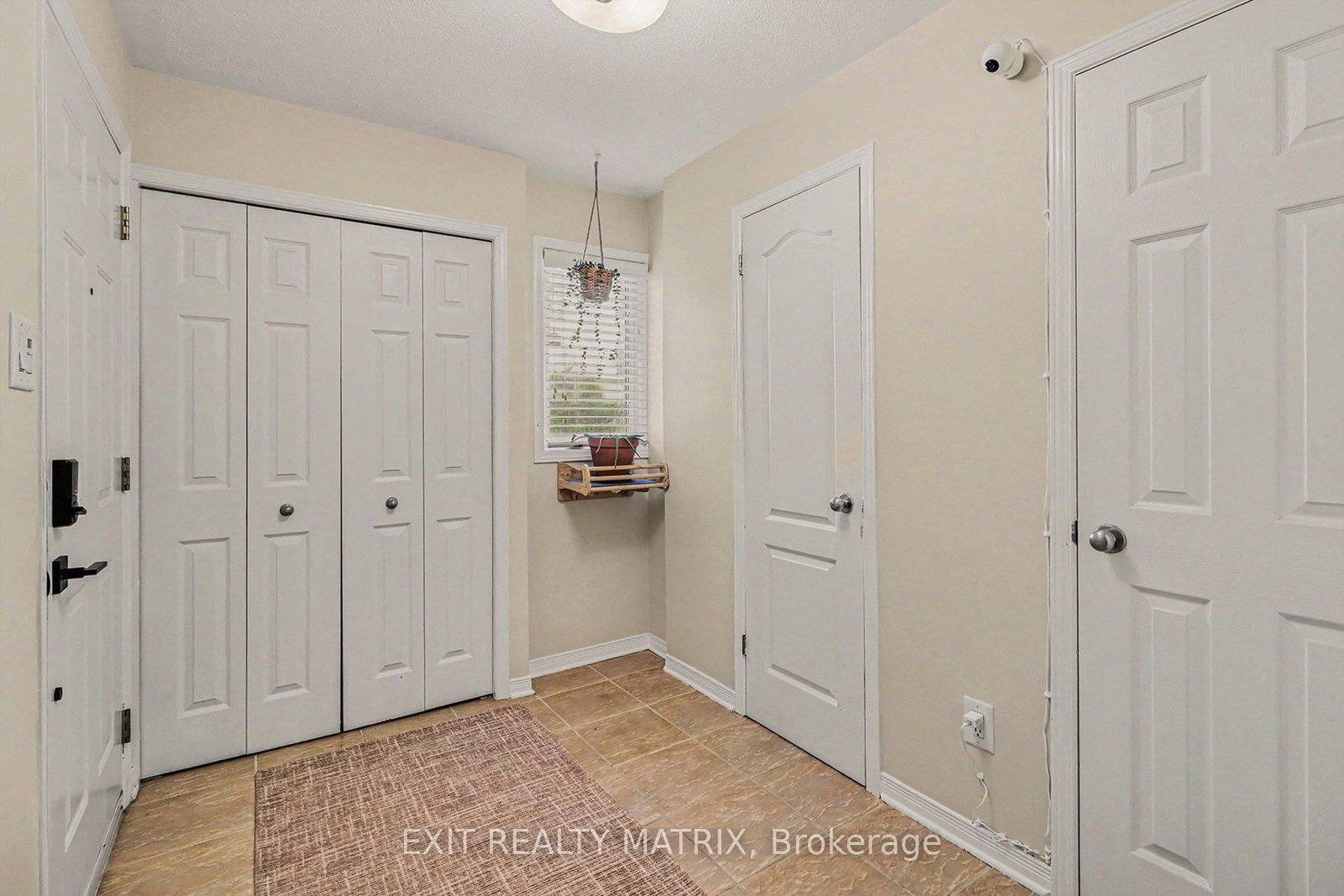88 Strathaven Private, Unit 22 - Photo 5