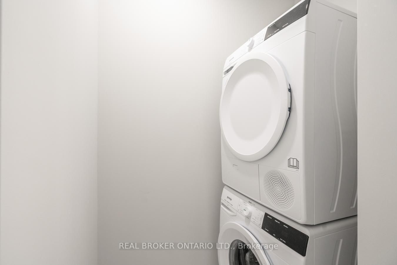 15 Queen Street S, Unit 906 - Photo 12