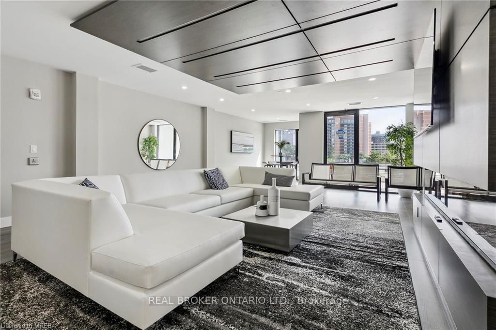 15 Queen Street S, Unit 906 - Photo 16