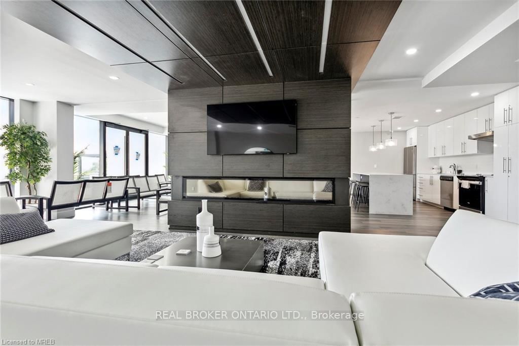 15 Queen Street S, Unit 906 - Photo 18