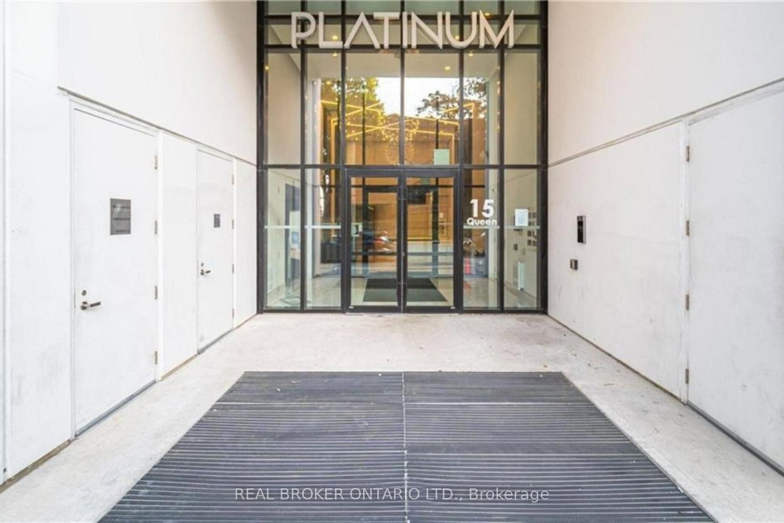 15 Queen Street S, Unit 906 - Photo 27