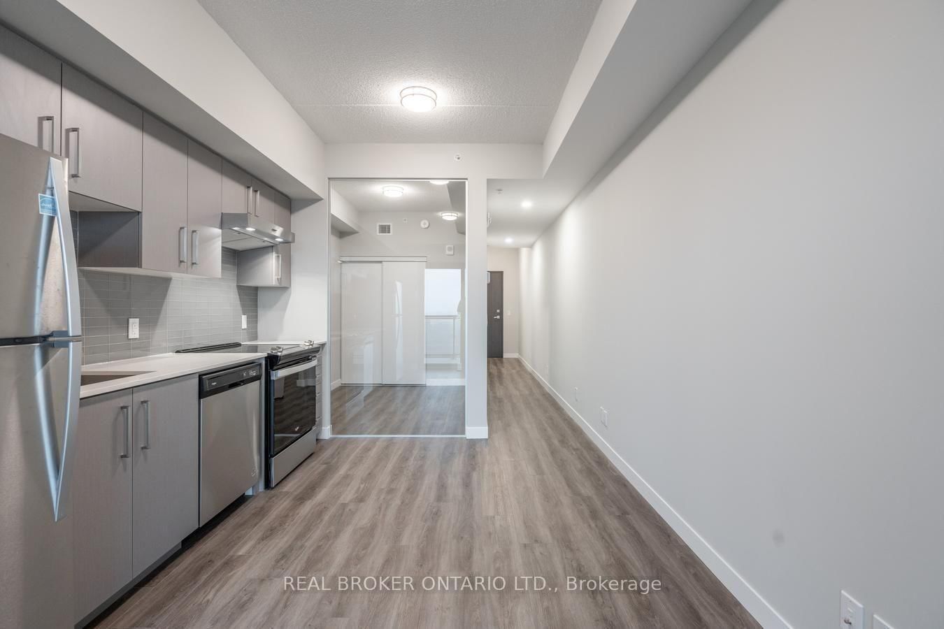 15 Queen Street S, Unit 906 - Photo 4